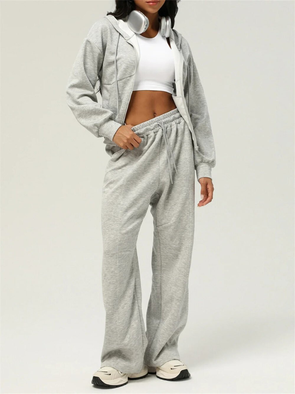 Huq Bro Women’s Fitness Tracksuit – Train in Comfort & Style - Image 4